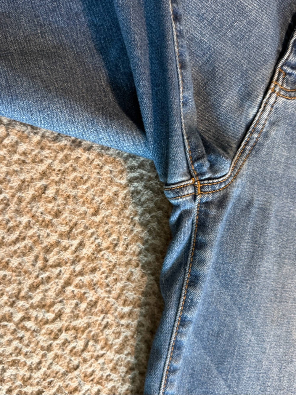Kut from the Kloth Faded Blue Wide-Leg Jeans - Picture 5 of 9